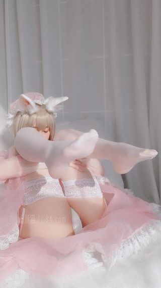 《漂亮的邻居hd》在线观看_BD英语完整视频观看