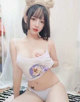 迷人的保姆在线视频_短视频完整无删减版