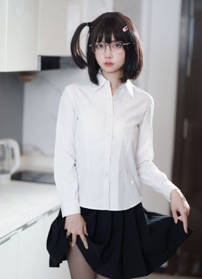 出轨同学会免费观看_720动漫在线观看